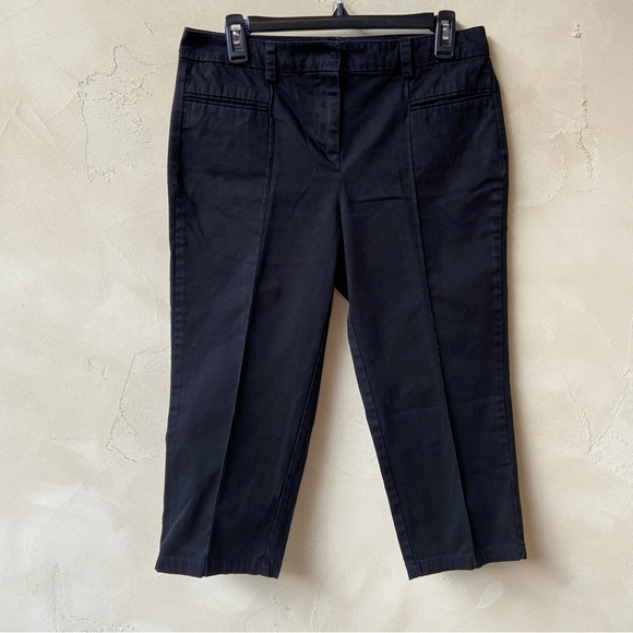 CATO Black Flat Front Pleated Dress Capris Size 8 - Picture 1 of 16